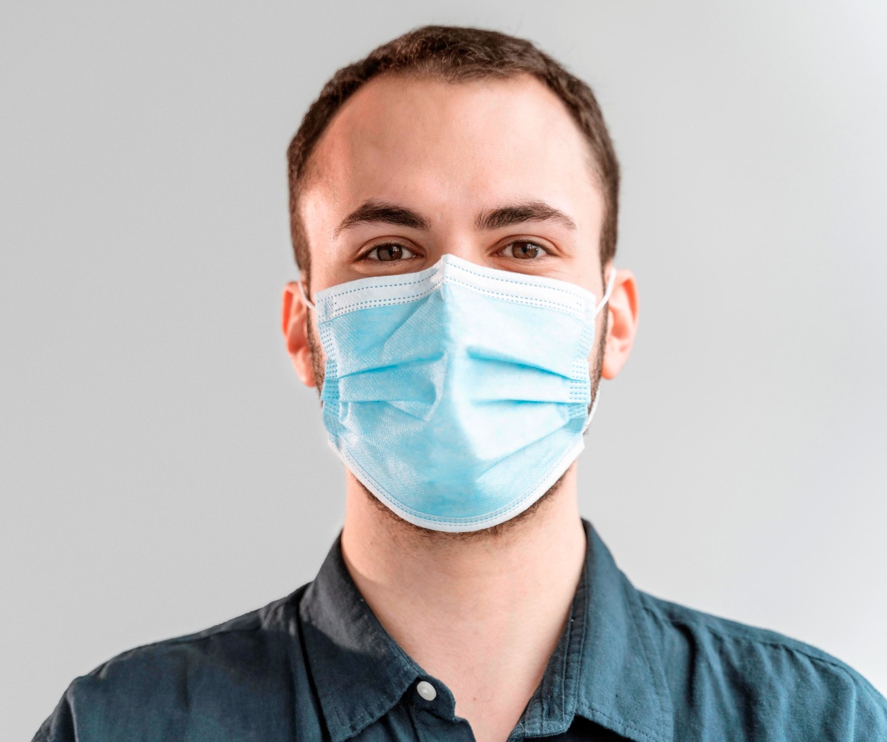 Obrigatoriedade do uso de máscara segue para os serviços de saúde